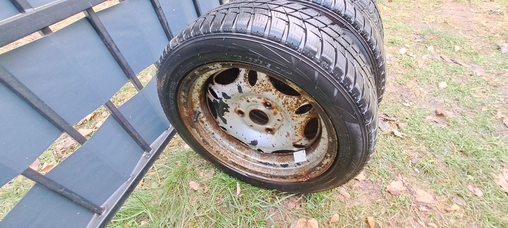 Koła Zimowe Smart 4x100 Nexen 145 65/ 15 2019r Falken 175 55/ 15 2016r