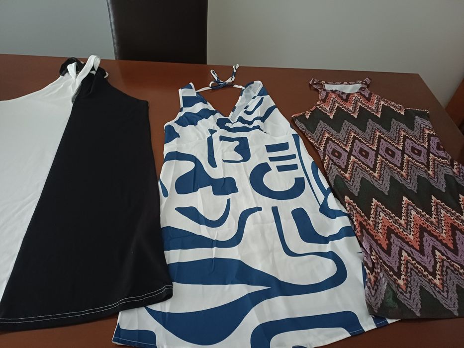 Vestidos novos 5 euros cada, tamanho M