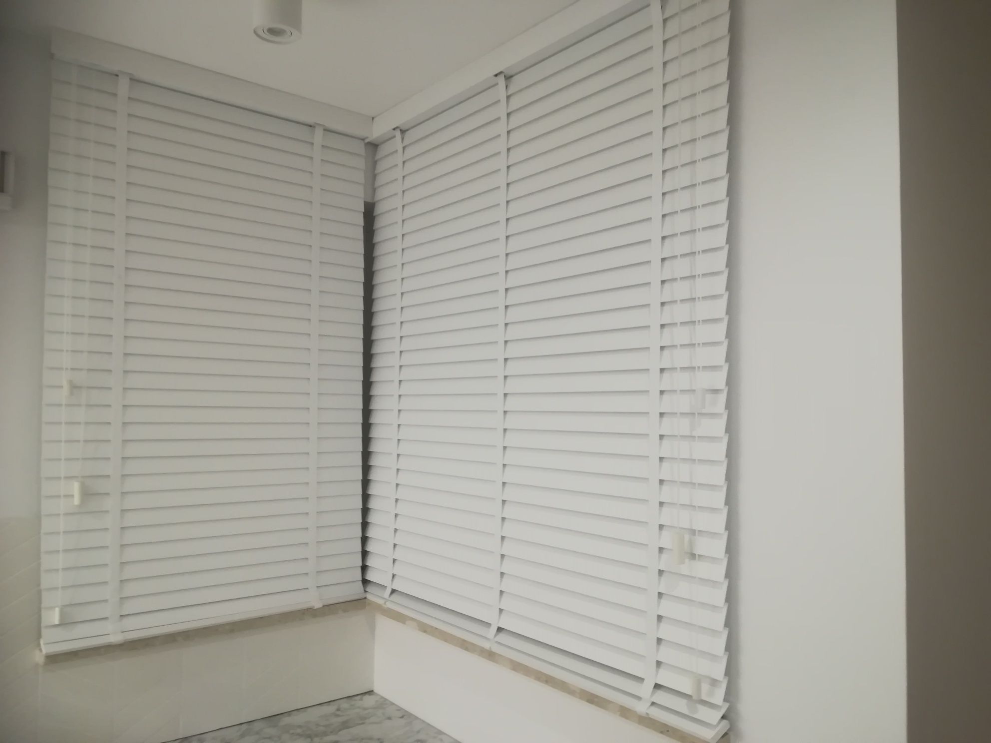 Żaluzje drewniane bambusowe ceny producenta Piaseczno