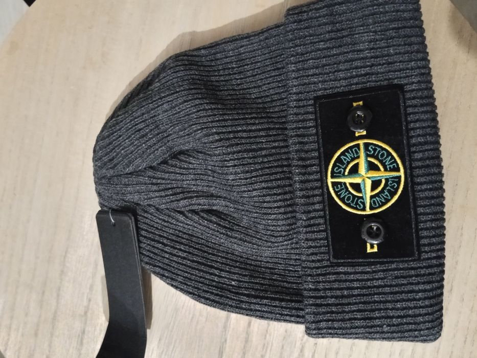 Czapka szaro/czarna stone island