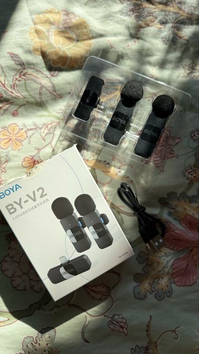 Mikrofon bezprzewodowy BOYA BY-V2 (2x mikrofon + odbiornik Lightning)