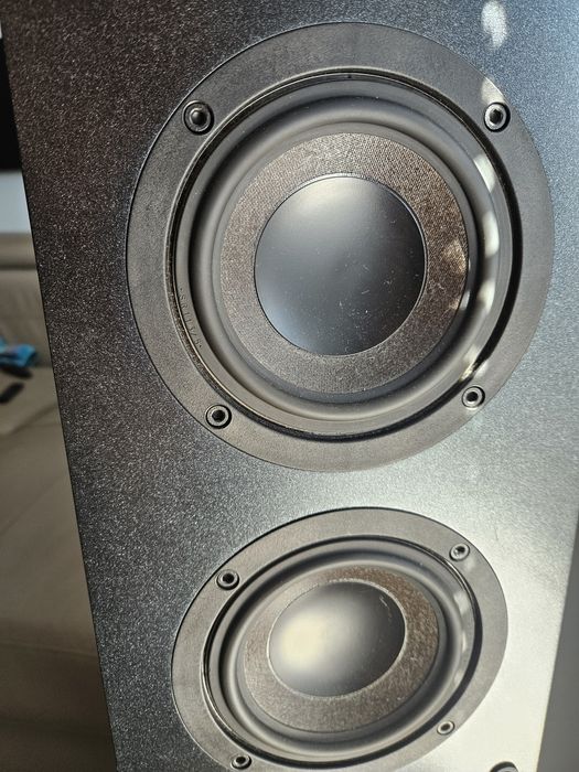 Elac 215 4pi kolumny hiend