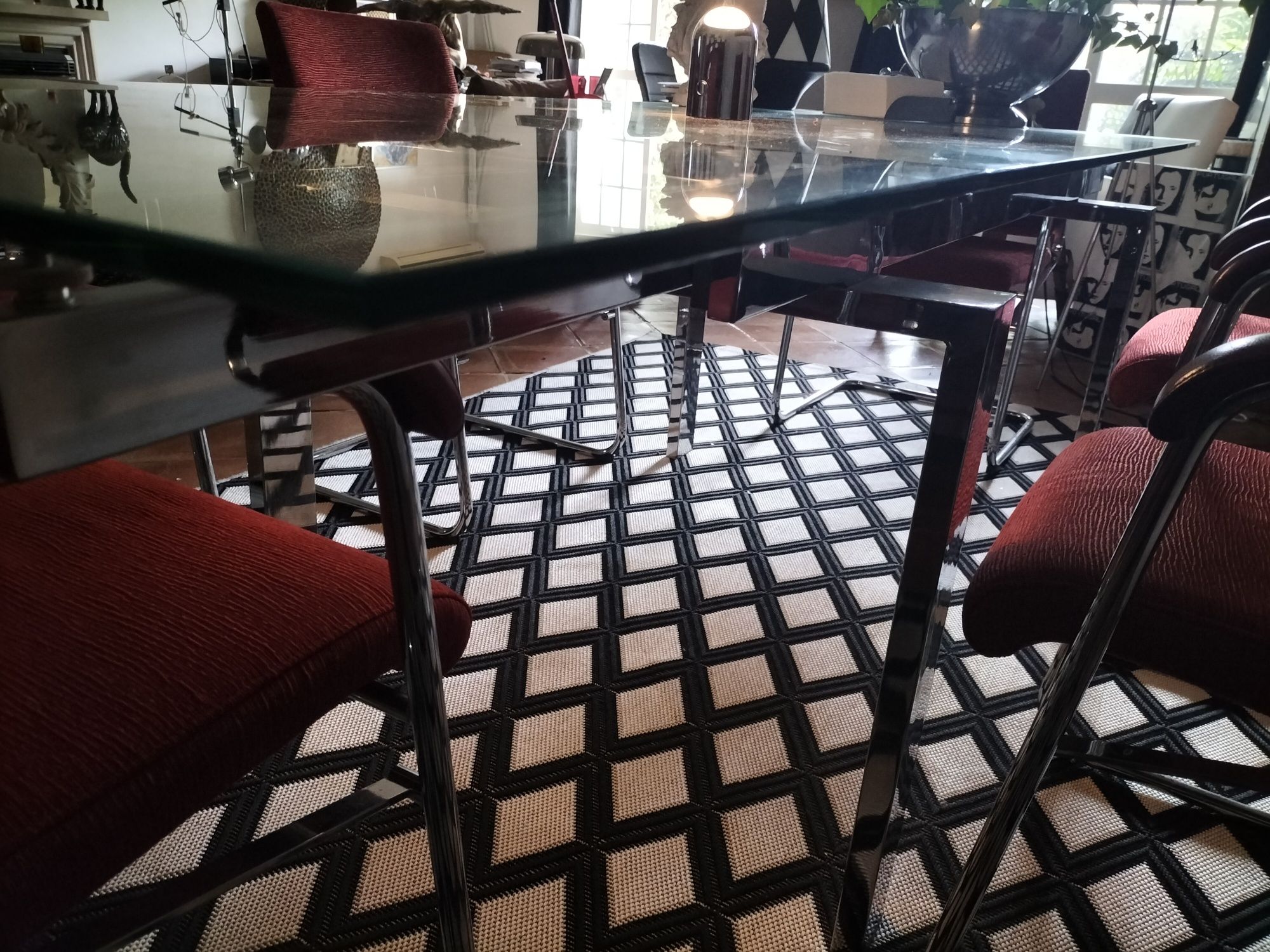 Mesa de refeição - cromada e vidro