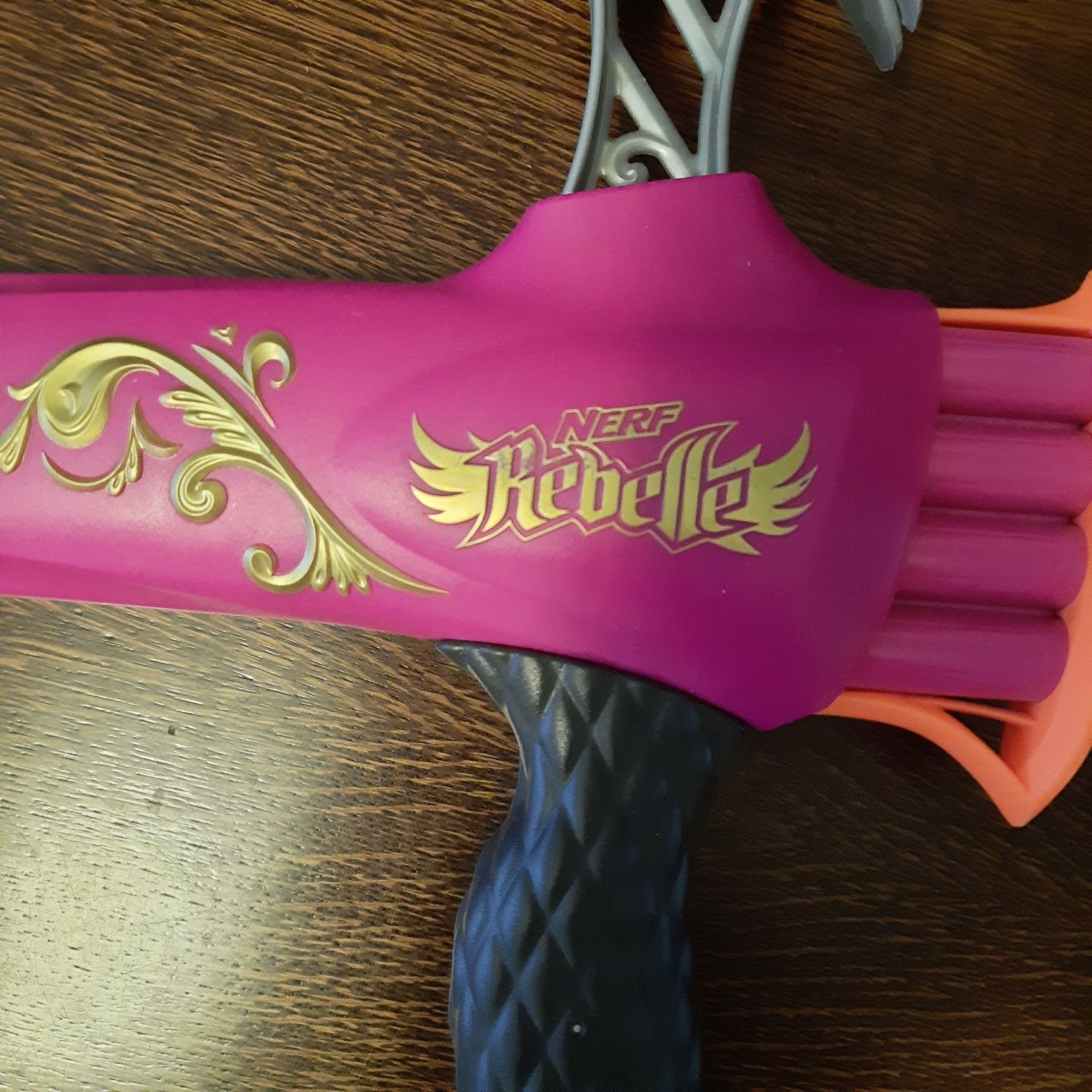 Łuk Nerf Rebelle