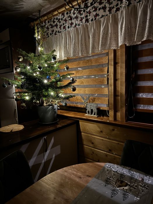 Domek Przy Potoku Murzasichle, Domek w górach