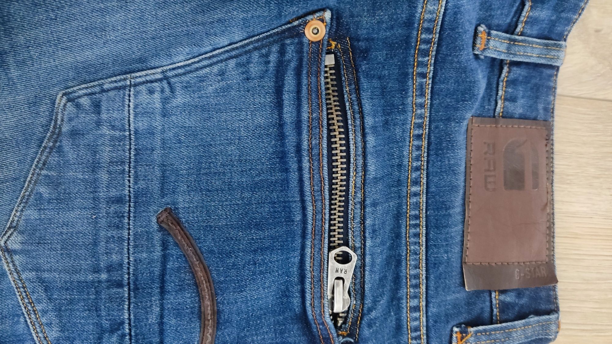 Jeansy oryginalne G-Star RAW rozmiar W29-L32