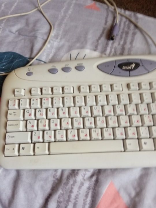 Клавіатура ,,Genius,,.