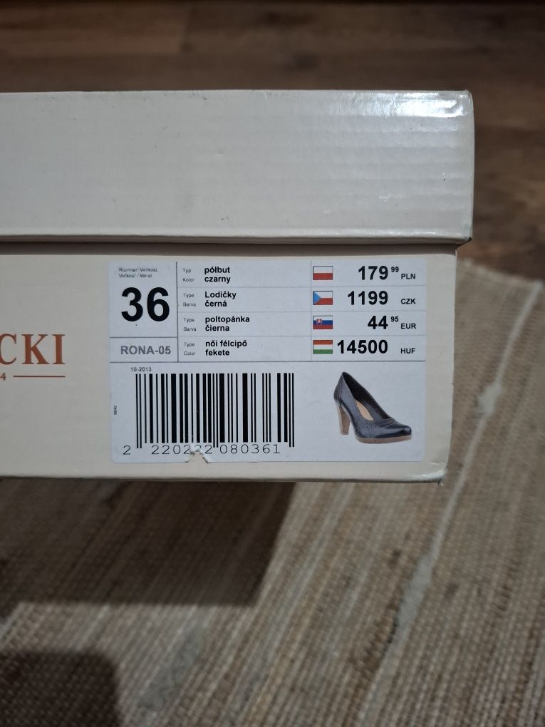 Półbut czarny Lasocki rozmiar 36