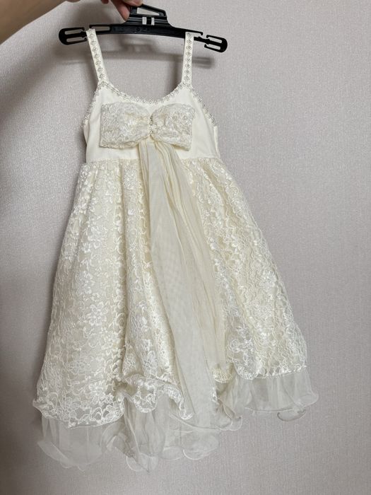 Платье праздничное