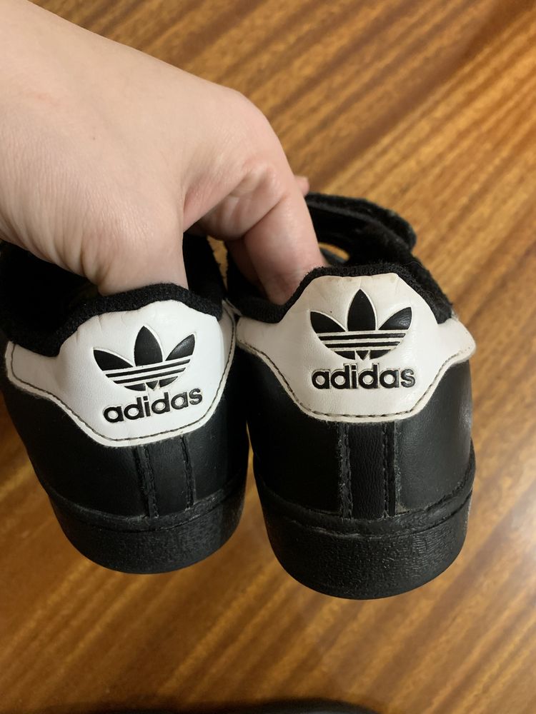 Кросівки adidas superstar