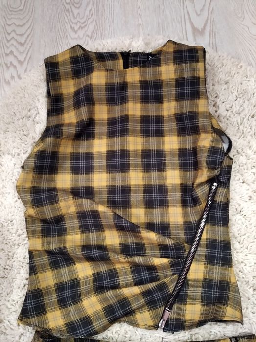 Комплект з шортами -спідницею, стан нового