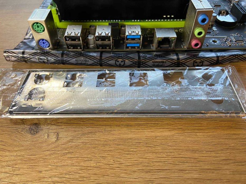 Потужний комплект X99 + Xeon 2670 v3 (12/24) + 16gb DDR4