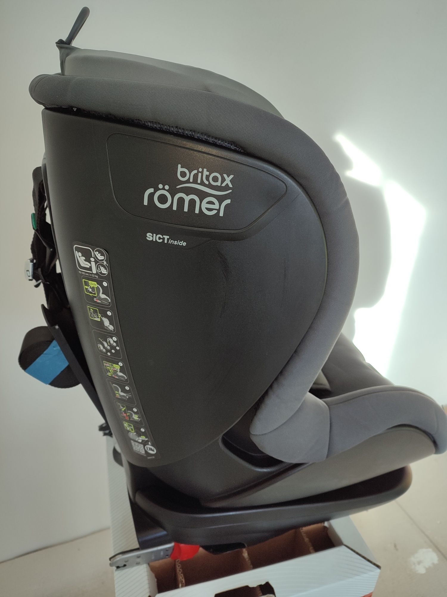 Fotelik Britax Romer Trifix 2 i-SIZE