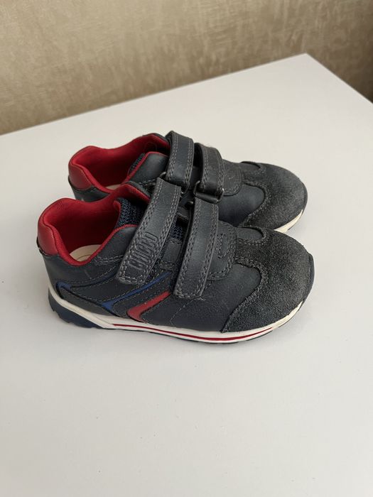 Демісезонні кросівки черевики chicco