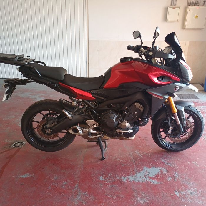 Yamaha tracer 900