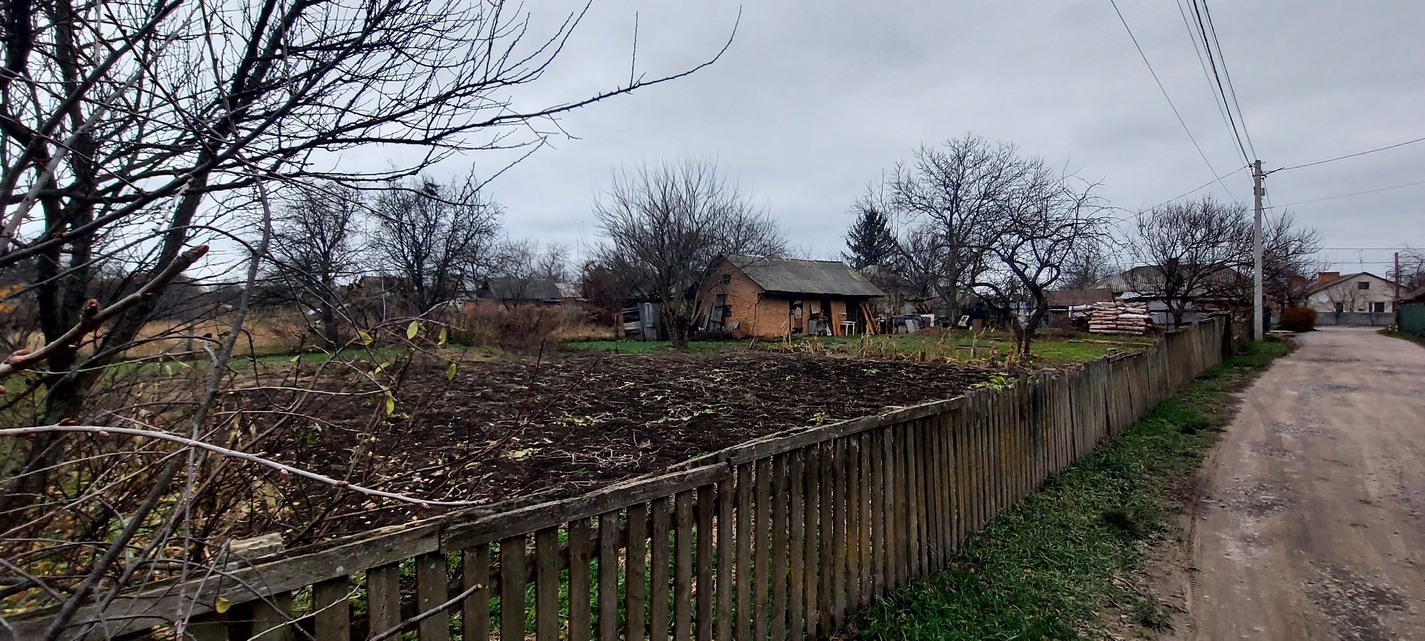 Земельна ділянка в м.Ніжин по Овдіївській