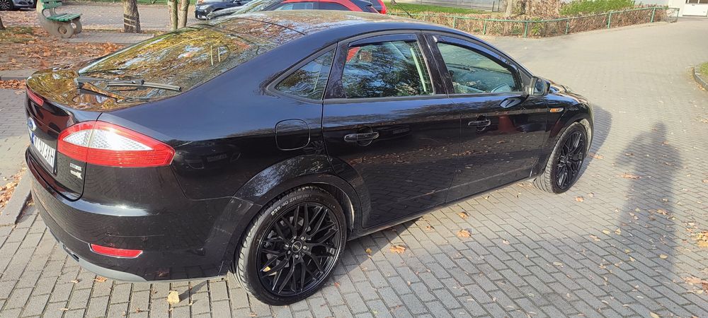 Samochód Ford Mondeo MK4