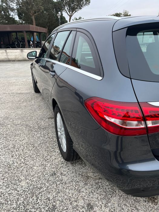 Mercedes C 180 à venda em perfeitas condições