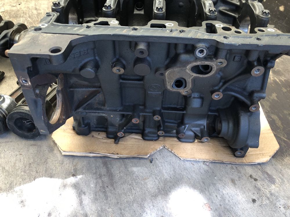 Blok silnika Master 2.3dci BiTurbo M9T A700
