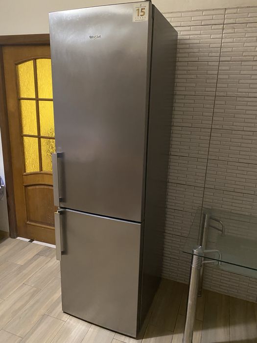 Холодильник Whirlpool 2.0