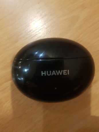 Кейс для зарядки наушников Huawei