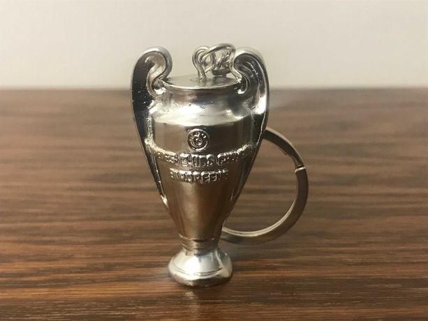UEFA Champions League puchar trofeum breloczek brelok