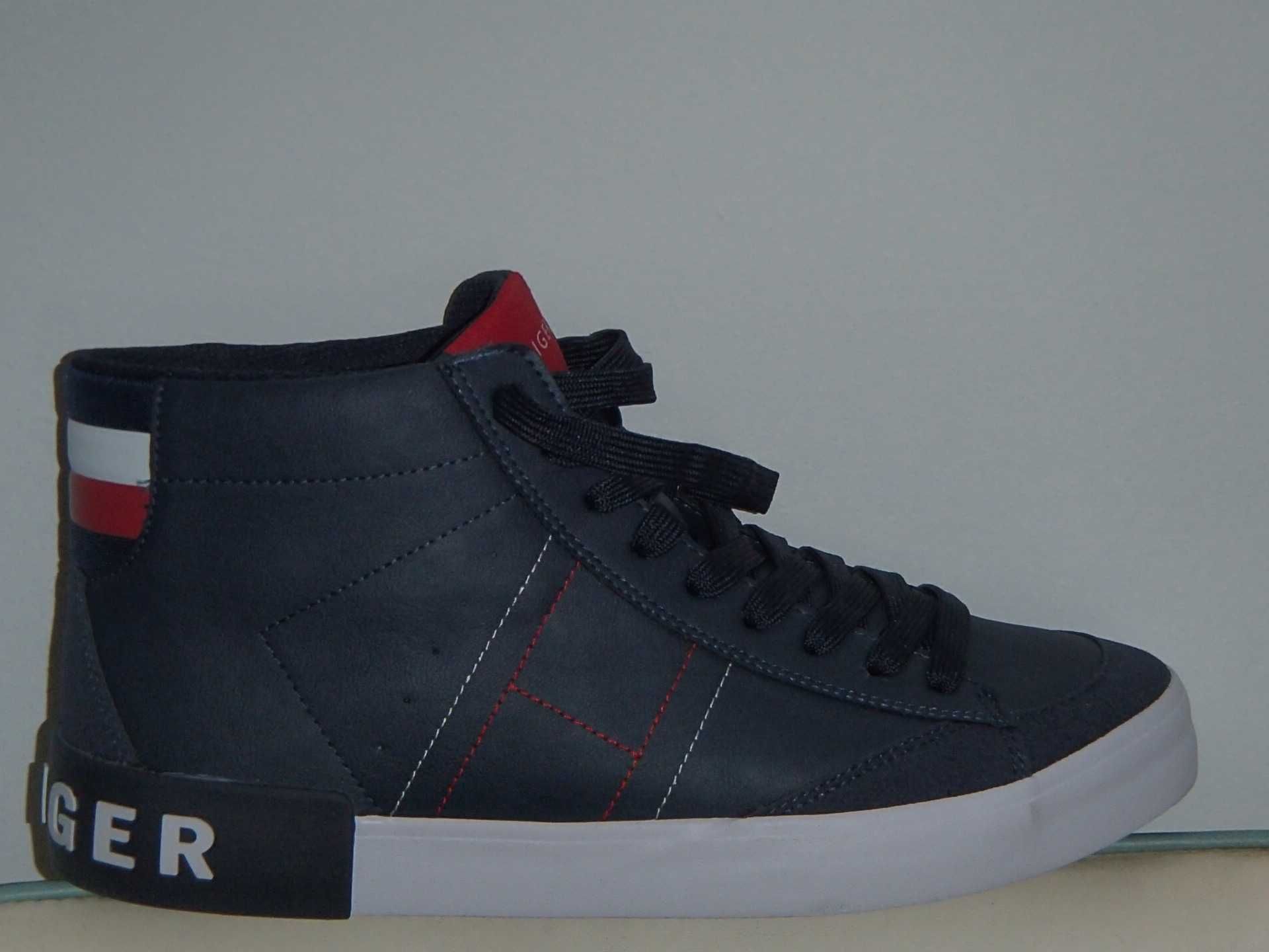Buty  meskie Tommy   Hilfiger rozm. 42,5