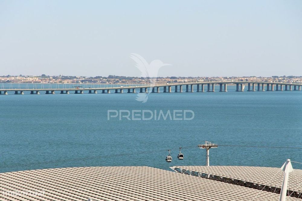 Escritório novo com vista rio - Parque das Nações