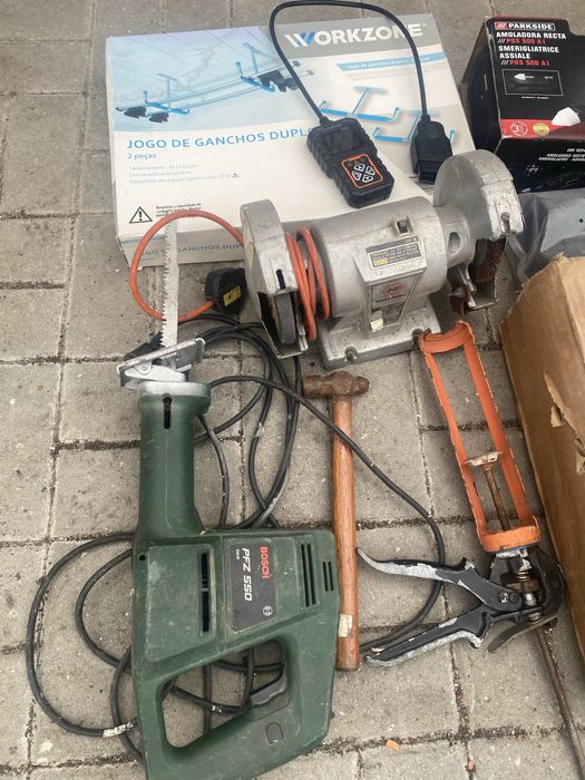 Lote de ferramentas e acessórios