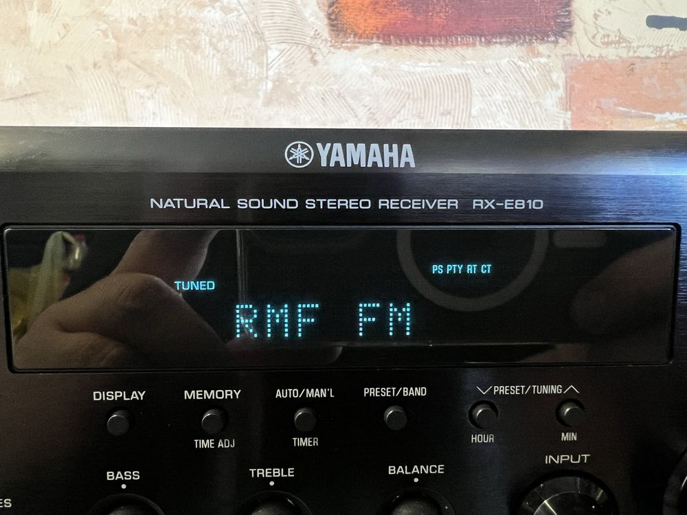 Amplituner Yamaha RX-E810