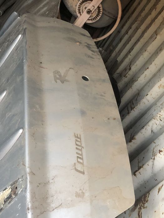 Крышка богажника Hyundai Tiburon