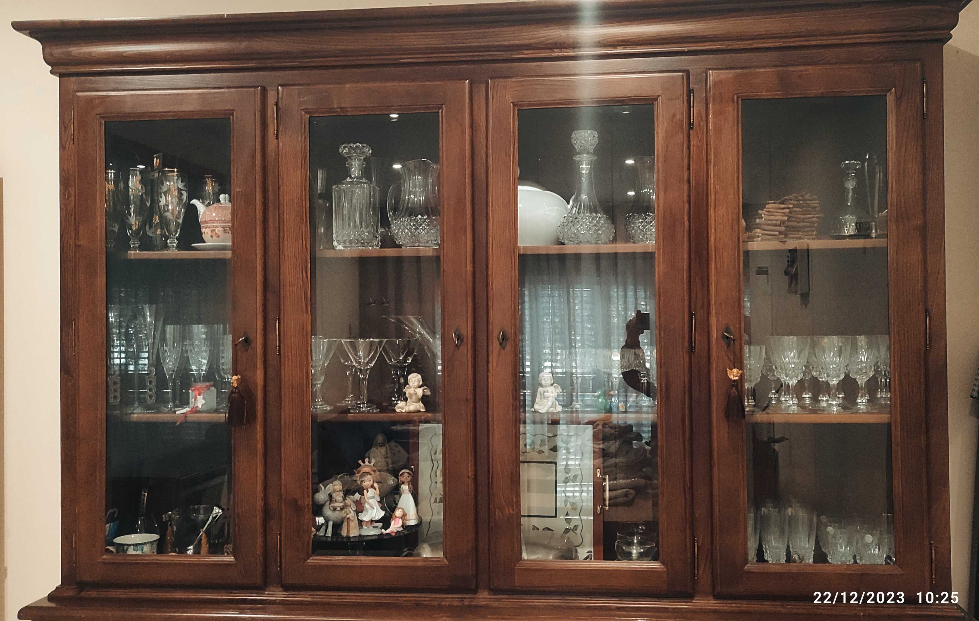 Móvel de sala em madeira de castanho- ótimo estado