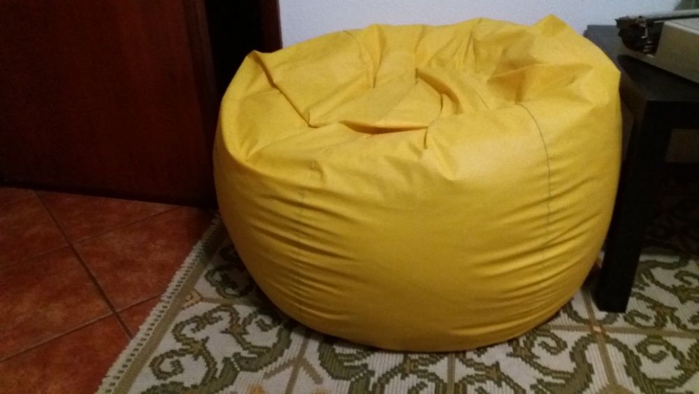 Três Sofas Puf novos