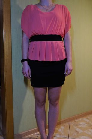 Sukienka różowo czarna
