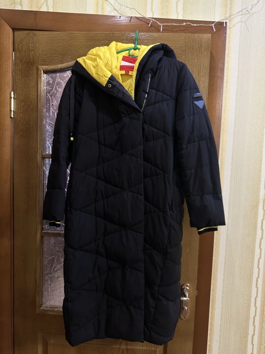 Продам зимовий пуховик!