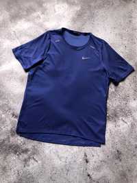Спортивна футболка Nike dri fit