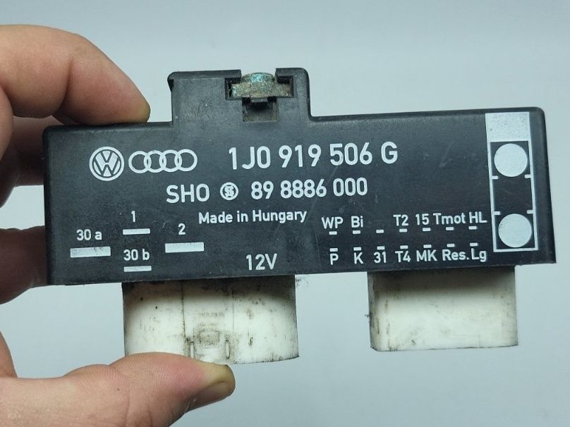 Блок управління вентилятора VAG 1J0919506G