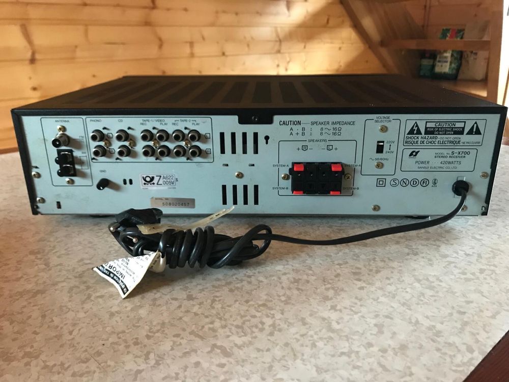 Amplituner SANSUI S-X700