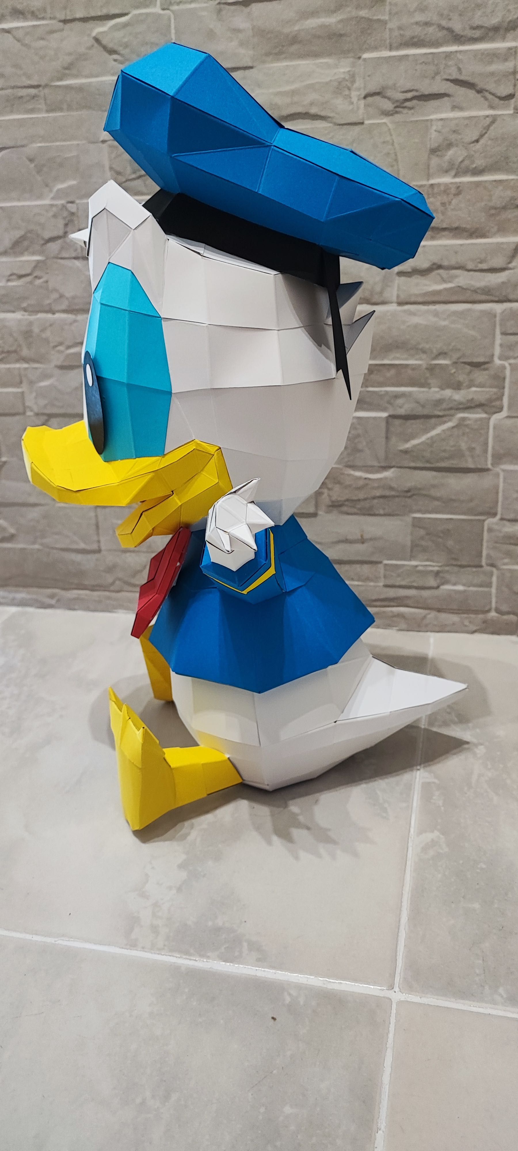 Papercraft Modelo 49 - Donald