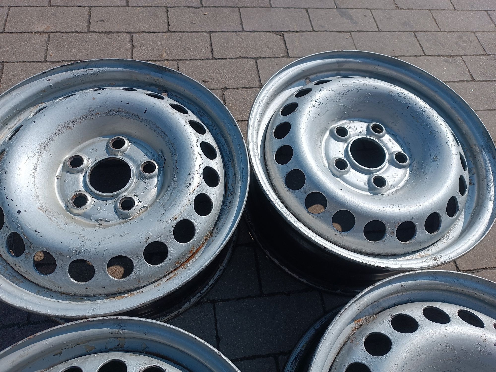 Felgi stalowe VW Transporter T5 T6 Multivan Caravelle 5x120 ET51  16"