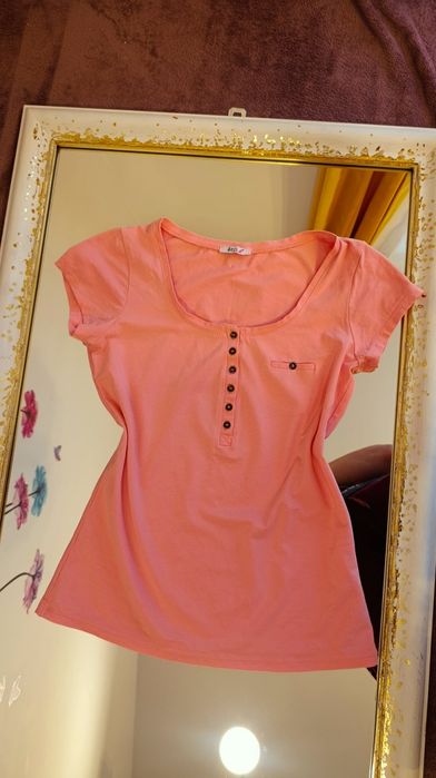 Różowy, bawełniany t-shirt damski, bardzo dobry stan, rozm. M(38)