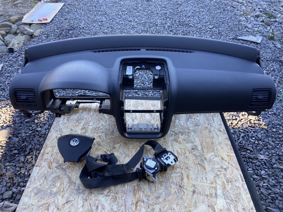 VW Golf 5 Jeta  торпеда панел