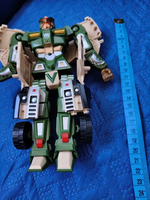 Samochód robót 2 w 1 Transformers autko terenowe Hammer