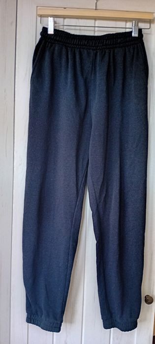 Spodnie dresowe czarne SINSAY XS