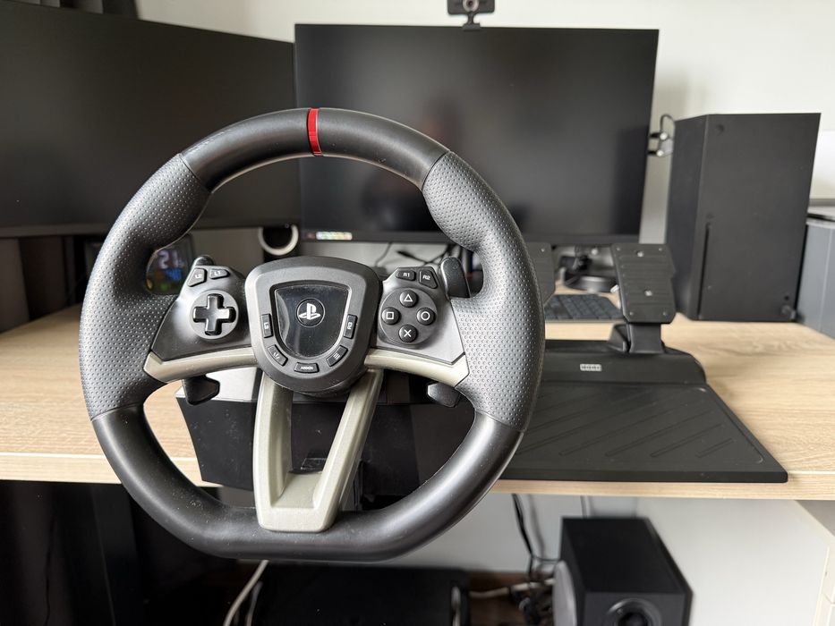 Kierownica HORI racing wheel Apex PS5 / PS4 / PC
