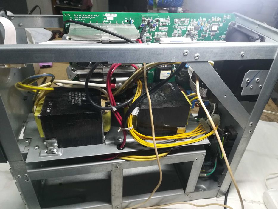 Безперебійник APC Smart-UPS 2200VA USB Чиста синусоїда !!!