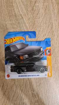 Hot Wheels 89 Mercedes-Benz 560 SEC AMG.