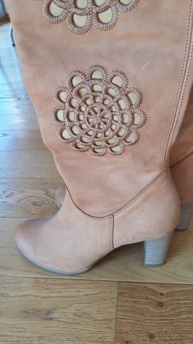 Kozaki nubuk rozm. 40 jesień