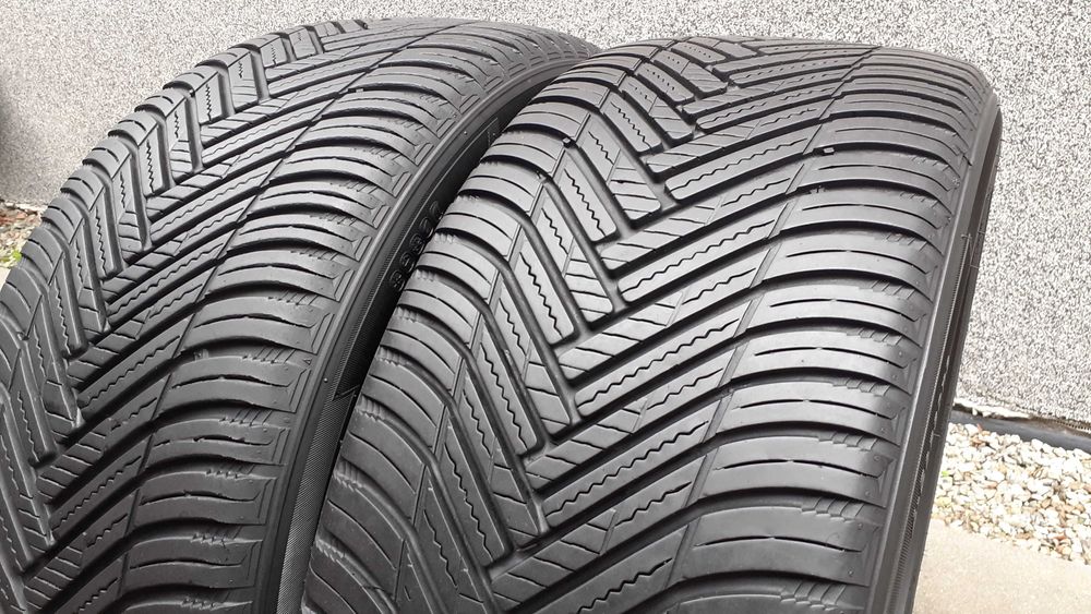 Opony całoroczne 235 45 R18 Hankook Kinergy 4s 7mm 2szt Montaż