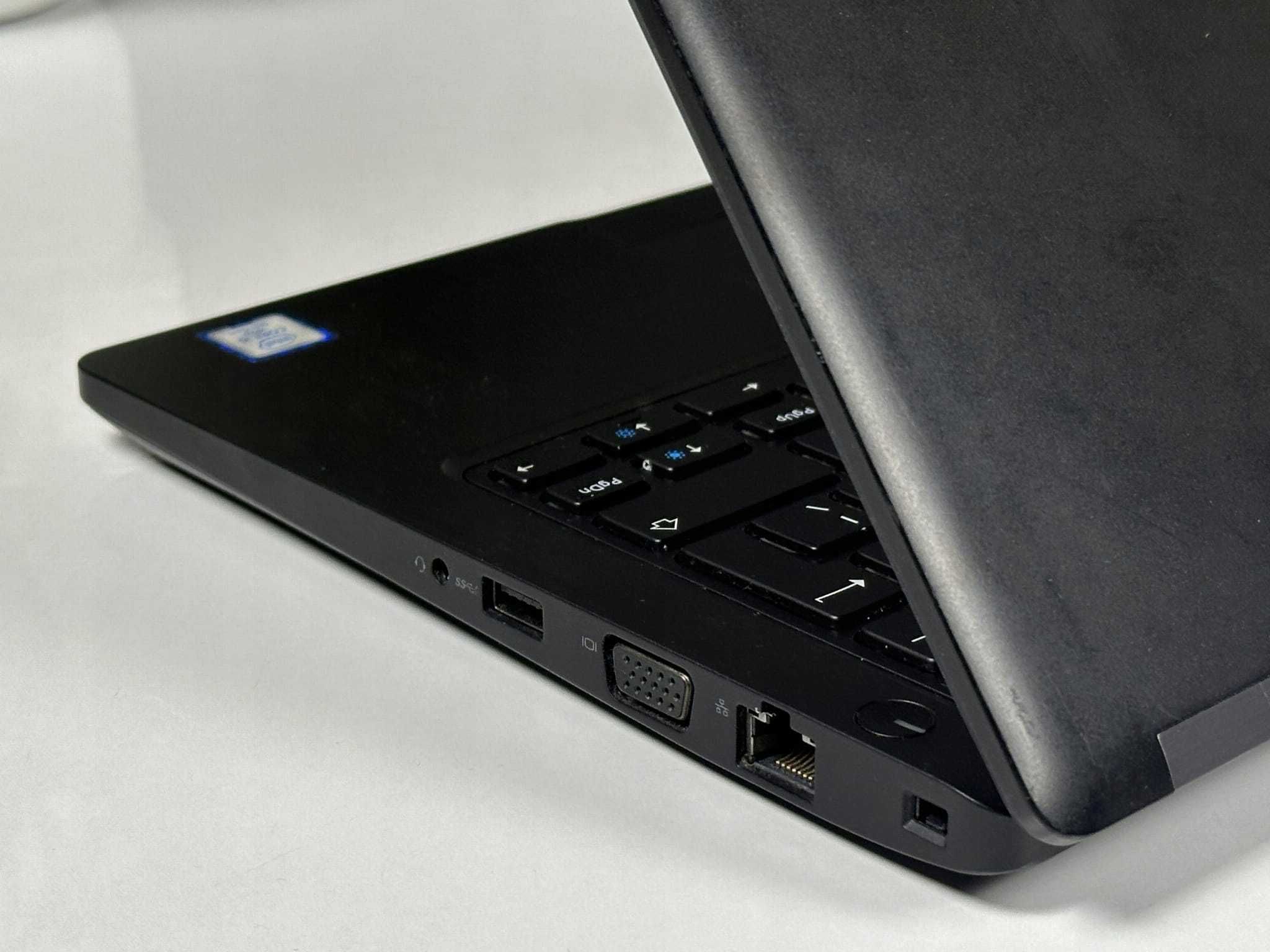 Mobilny Boss Dell Latitude 5280 i5-7Gen 8GB 256GB 12,5" Windows 11 Pro